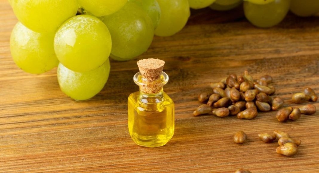 Is Grapeseed Oil Good for Oily Skin Benefits How to Use thevenusface