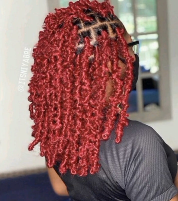 shoulder length red butterfly locs with color thevenusface