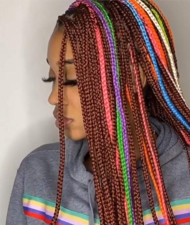 Colored knotless outlet braids