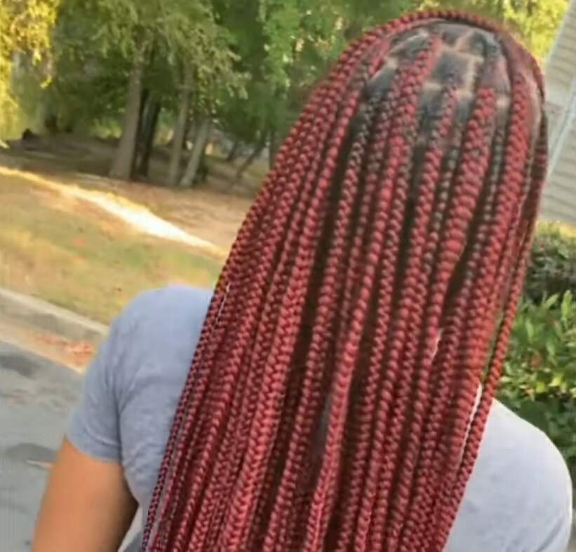 44 Knotless Braids With Color Photos for Haircut Ideas