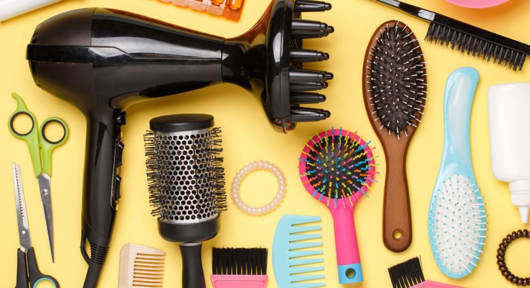 Differences Between Blow Dryers and Hair Dryers