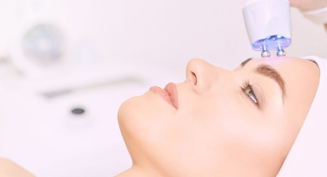 Benefits of Microcurrent Therapy for Your Face